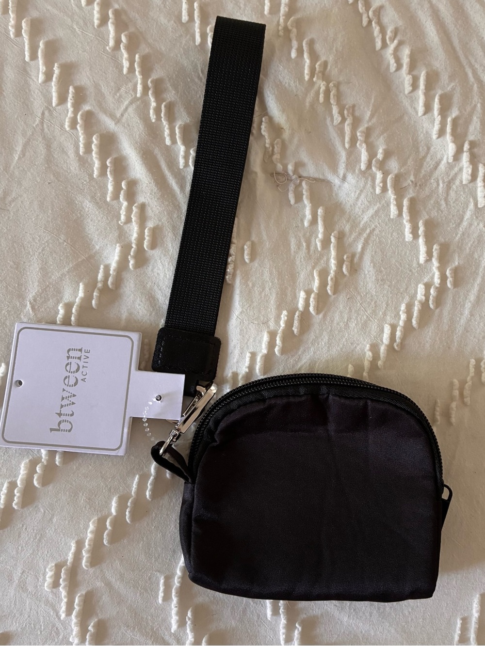 b'tween Active Black Wristlet Pouch mini